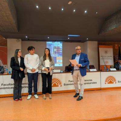 Premio al Mejor TFG 2024/2025 Marketing e Investigación de Mercados