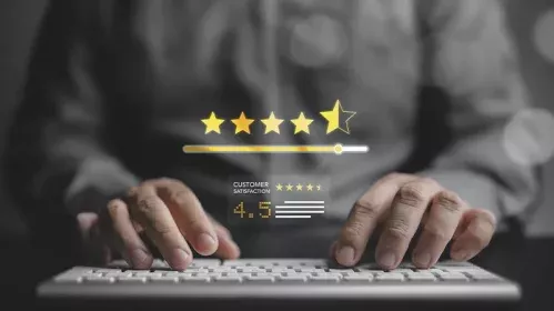 Coloca reseñas verificadas y testimonios de compradores reales