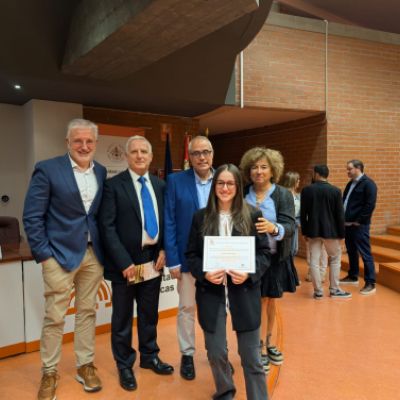 Premio Cosmomedia al Mejor TFG MIM 2024/2025 Universidad de Valladolid