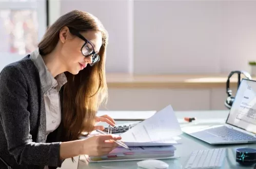 Negocios exentos de VeriFactu por usar SII, TicketBAI o facturación manual en papel