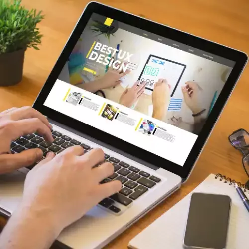 Diseño de página web con Cosmomedia