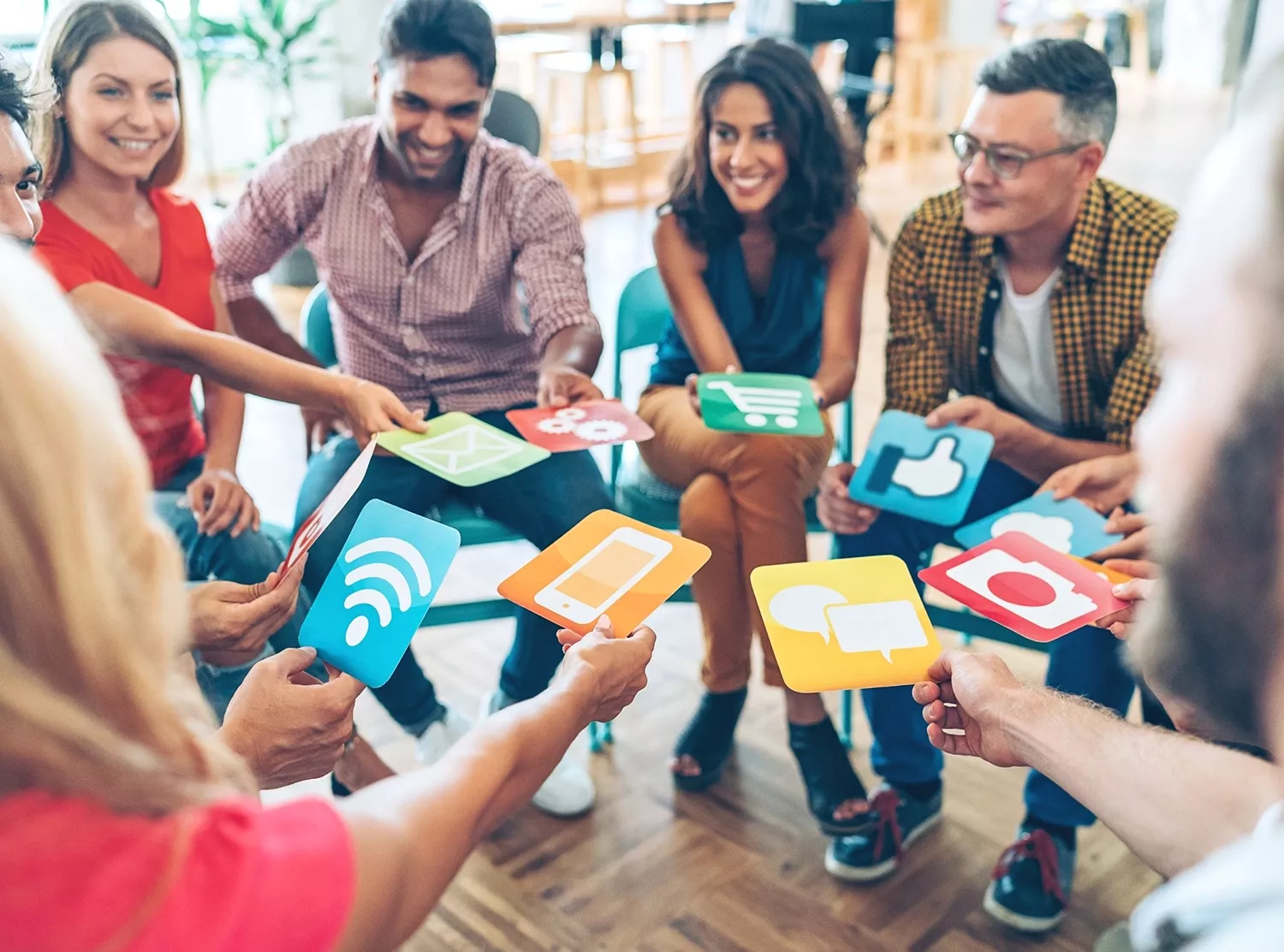 Integración de redes sociales y diseño web con ayuda en Extremadura para convertir seguidores en clientes