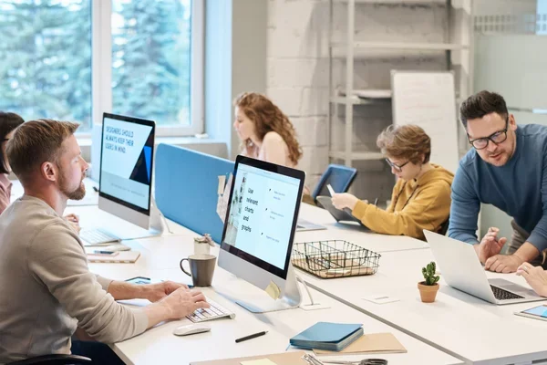 Radiograf&iacute;a del estado web de las empresas espa&ntilde;olas: 2022-2023